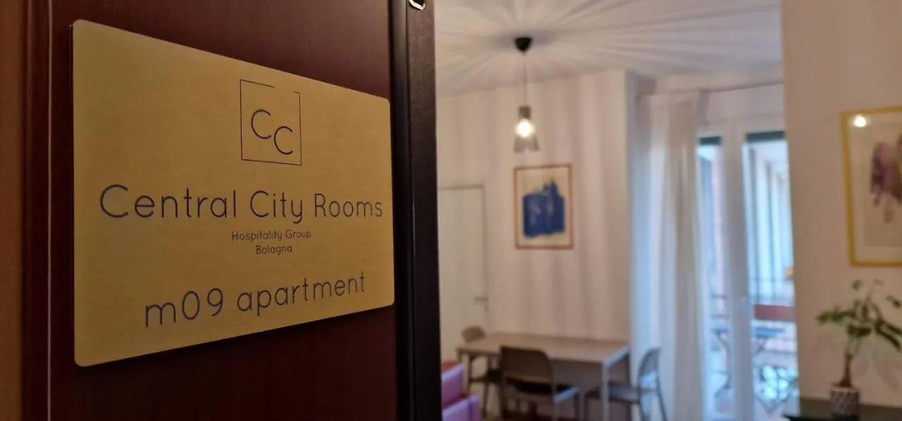 Central City Rooms M09 Apartment Болонья
