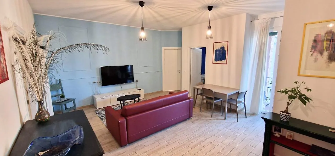 Central City Rooms M09 Apartment Болонья