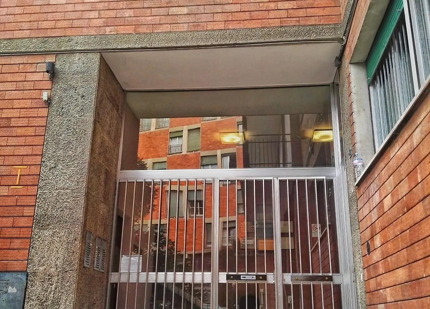 Central City Rooms M09 Apartment Bologna